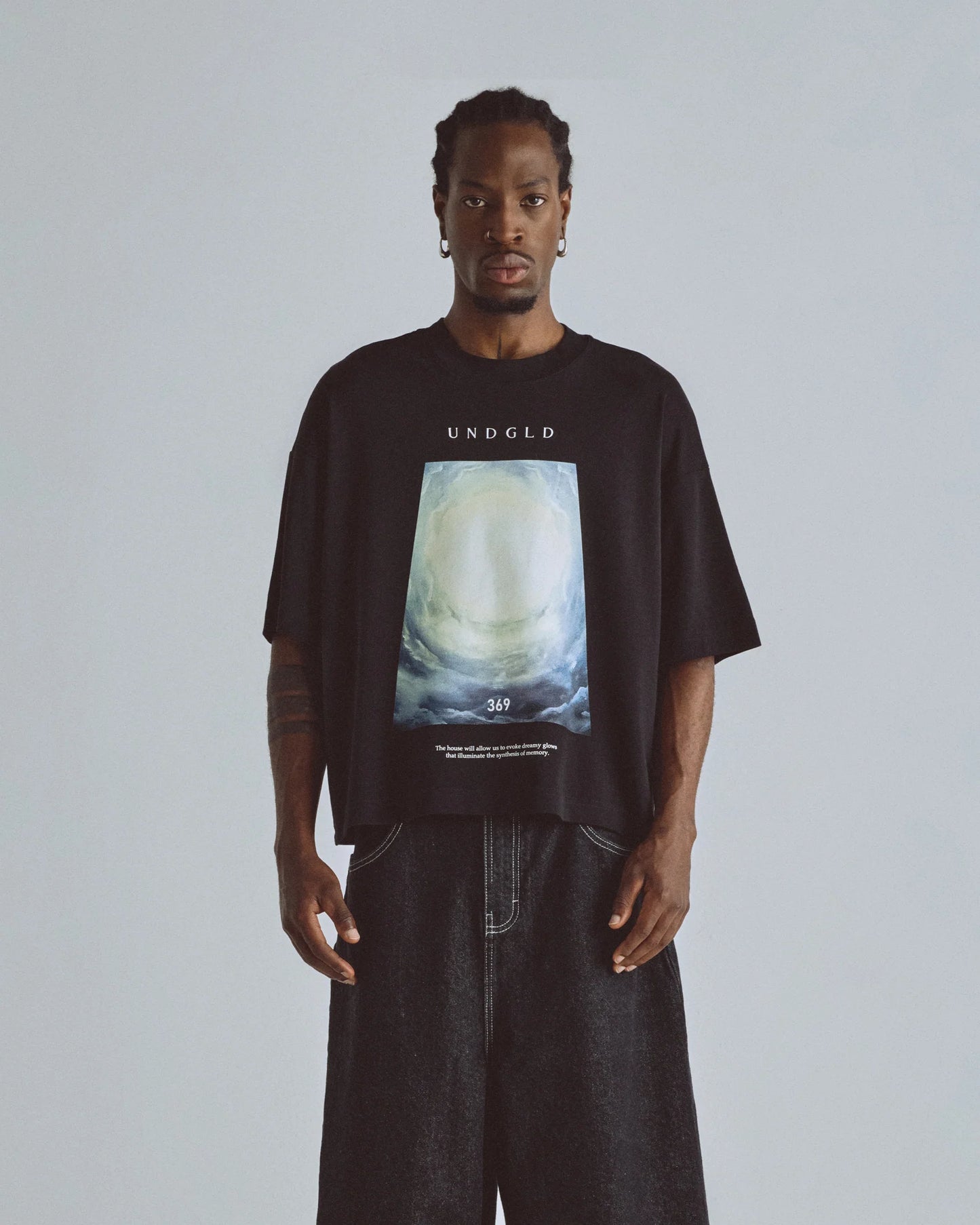Undergold Eternal Tunnel Boxy Fit Tshirt Black
