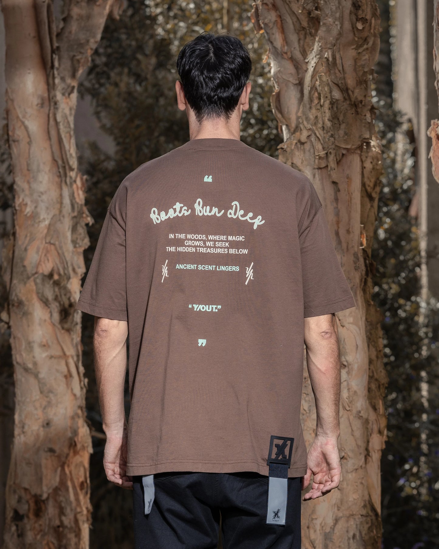 Y/Out scent t-shirt