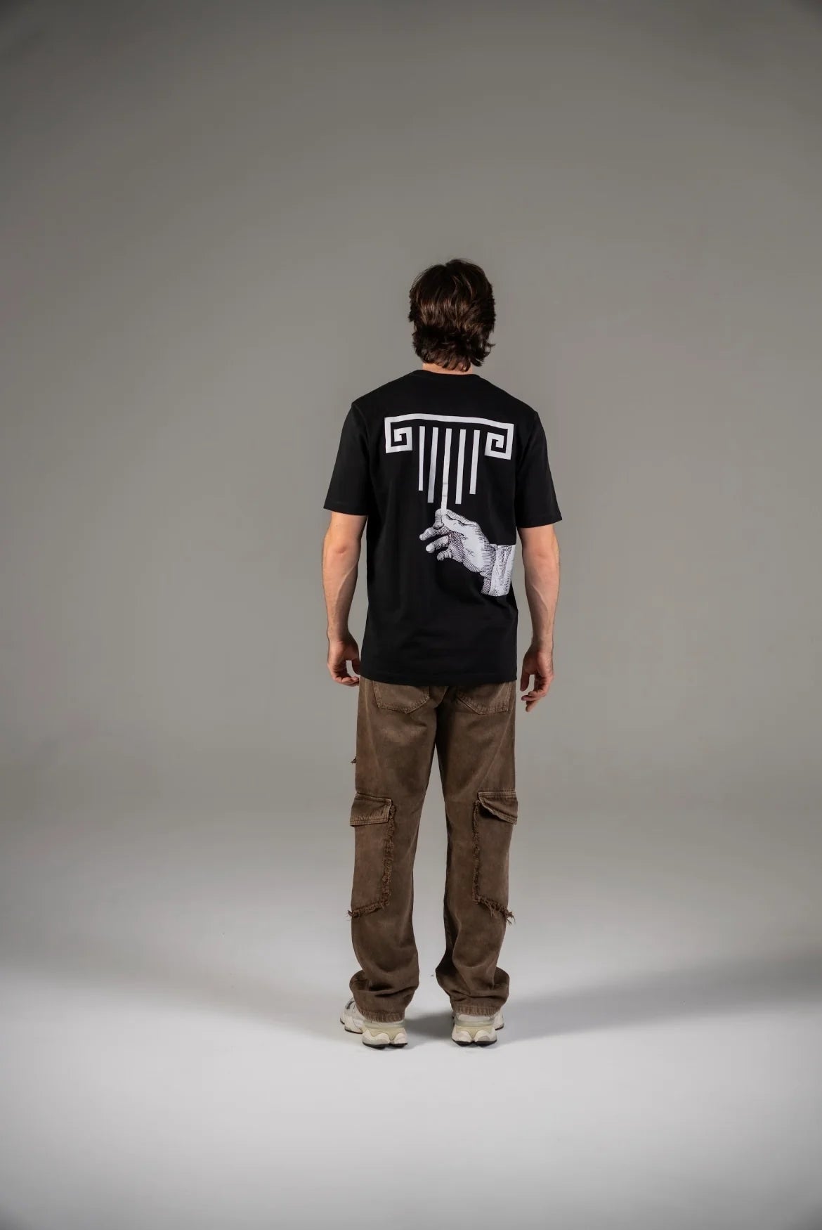Artdist The Hand Black Regular T-Shirt