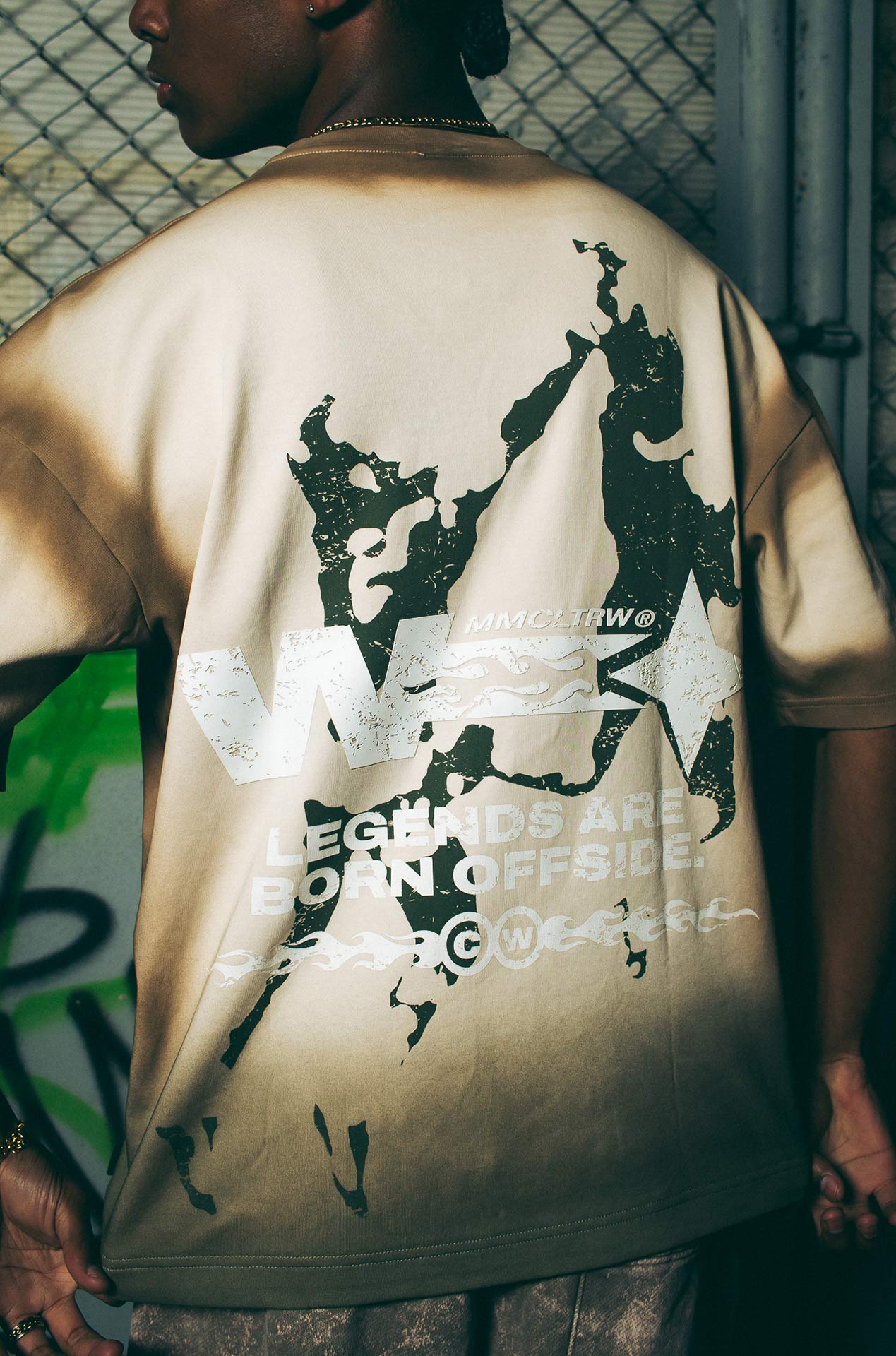 Money makers camiseta oversize mano de dios