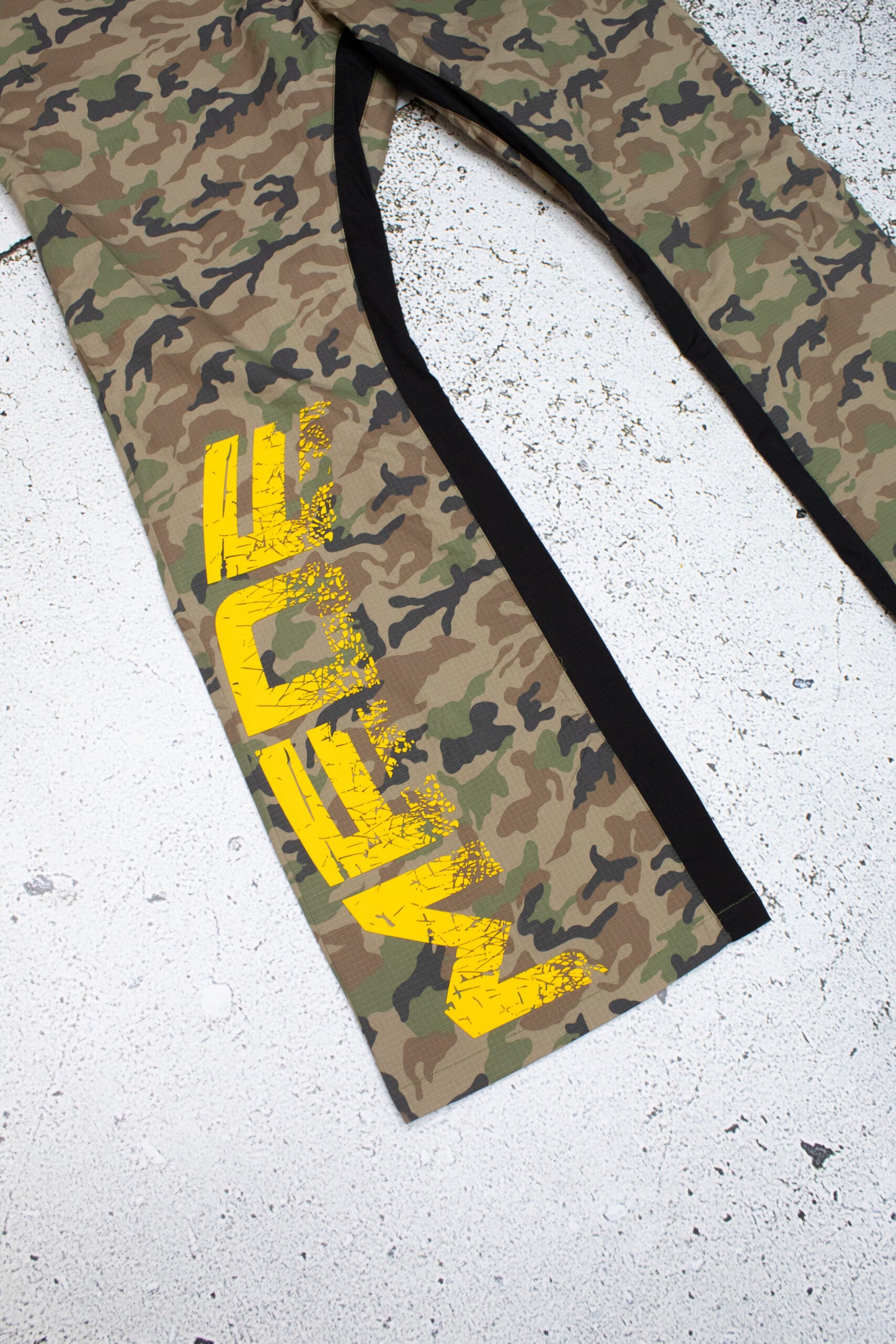 Mede flare pant camo gfe