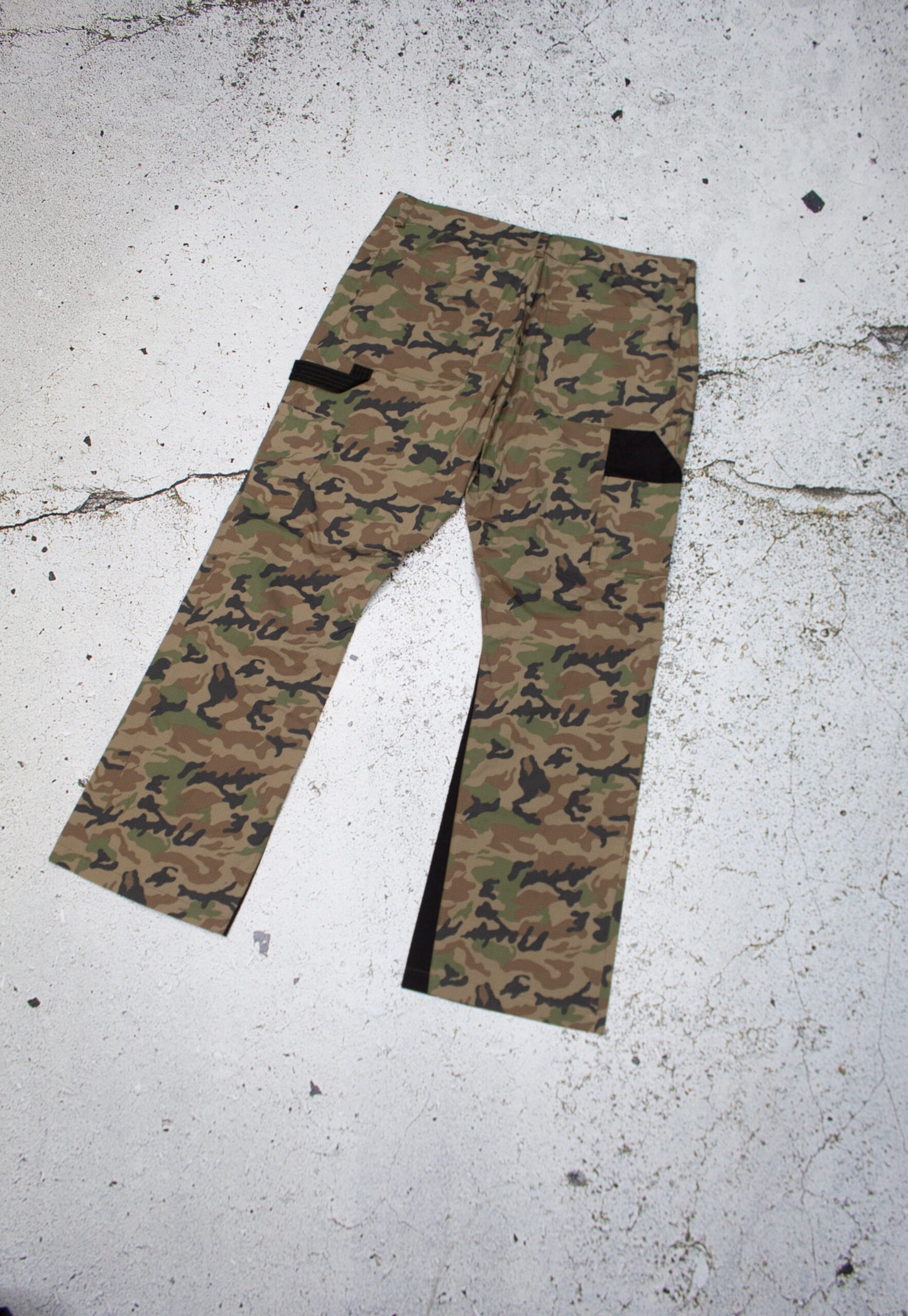 Mede flare pant camo gfe