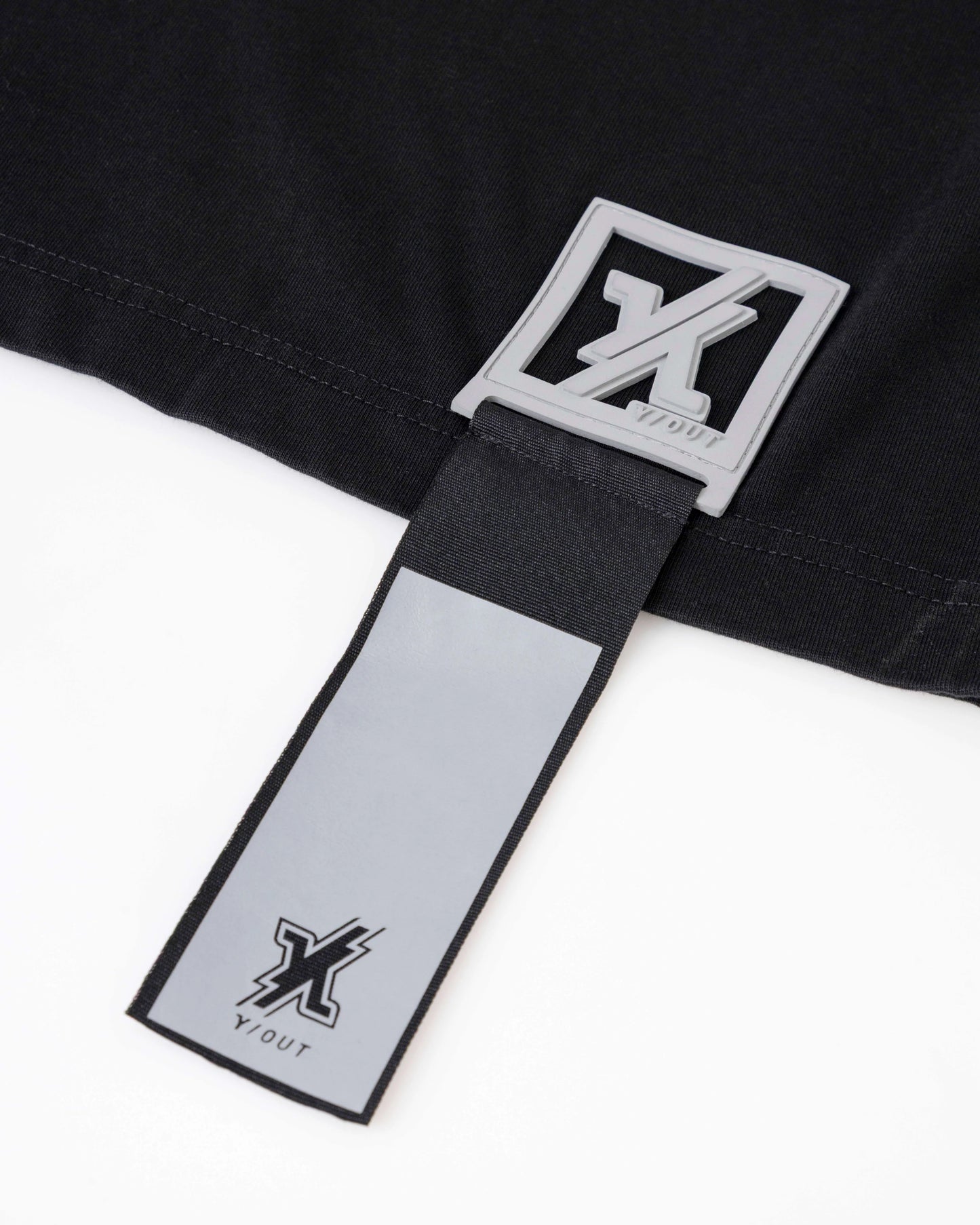 Y/Out fumming t-shirt