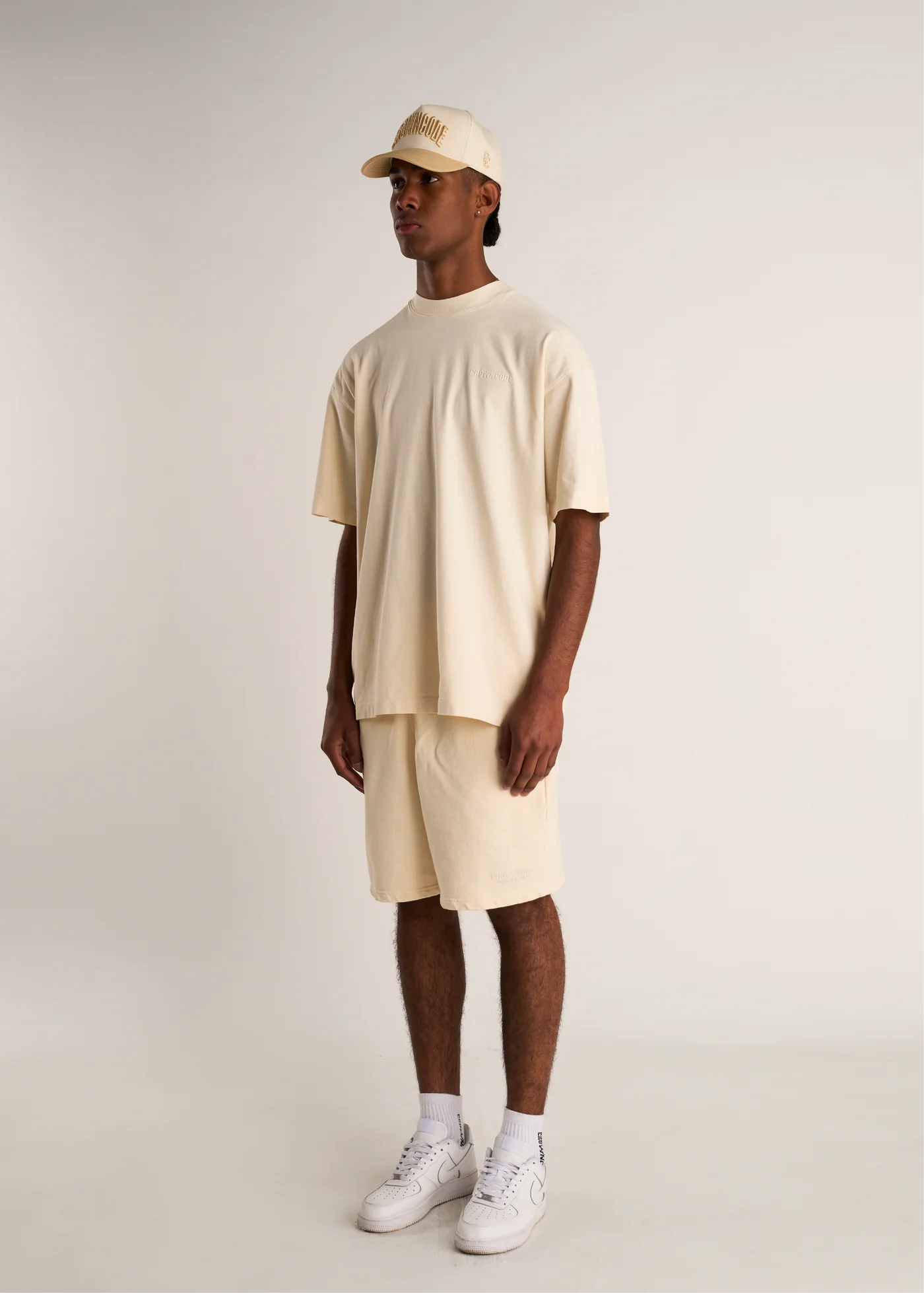 Crowncode camiseta dreamers - crema