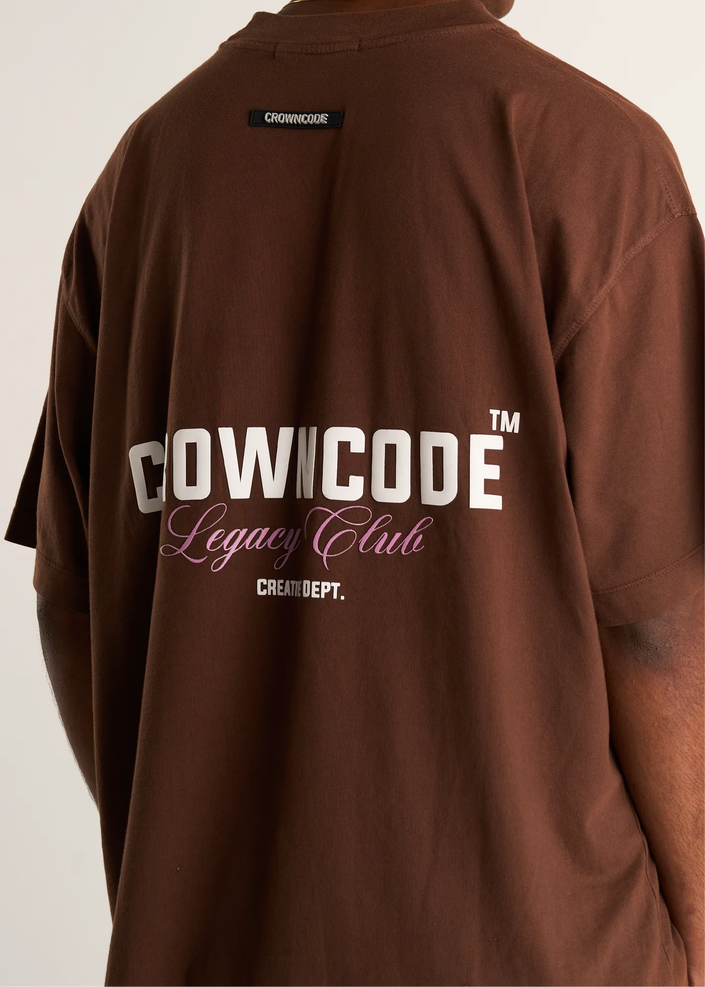 Crowncode camiseta legacy - chocolate