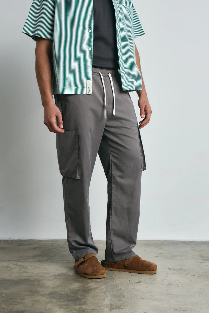 Diez Pantalón Cargo Liviano – Grafito