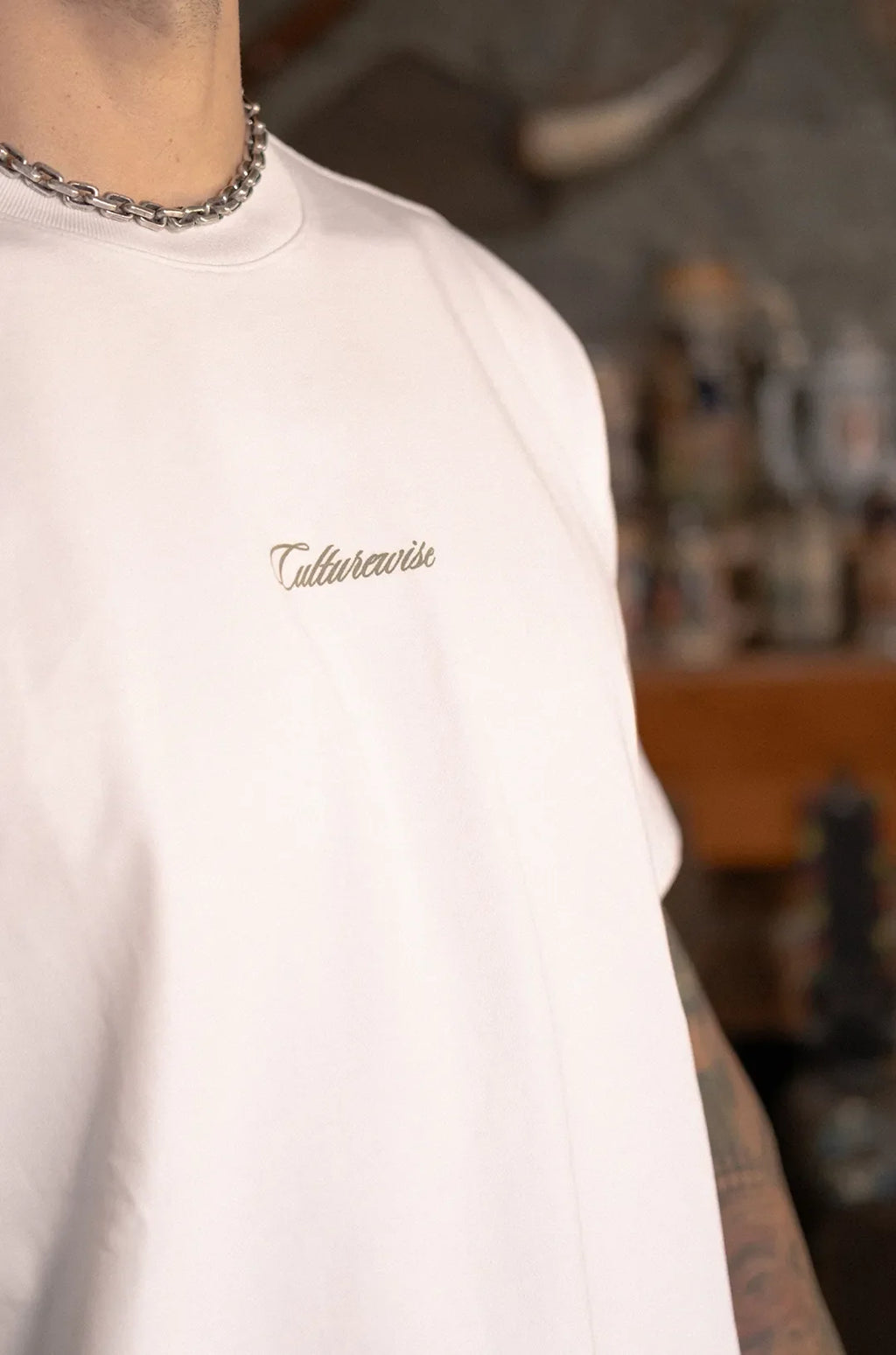 Culturewise Camiseta Blanca Logo Camo CWQ9-RCAMO