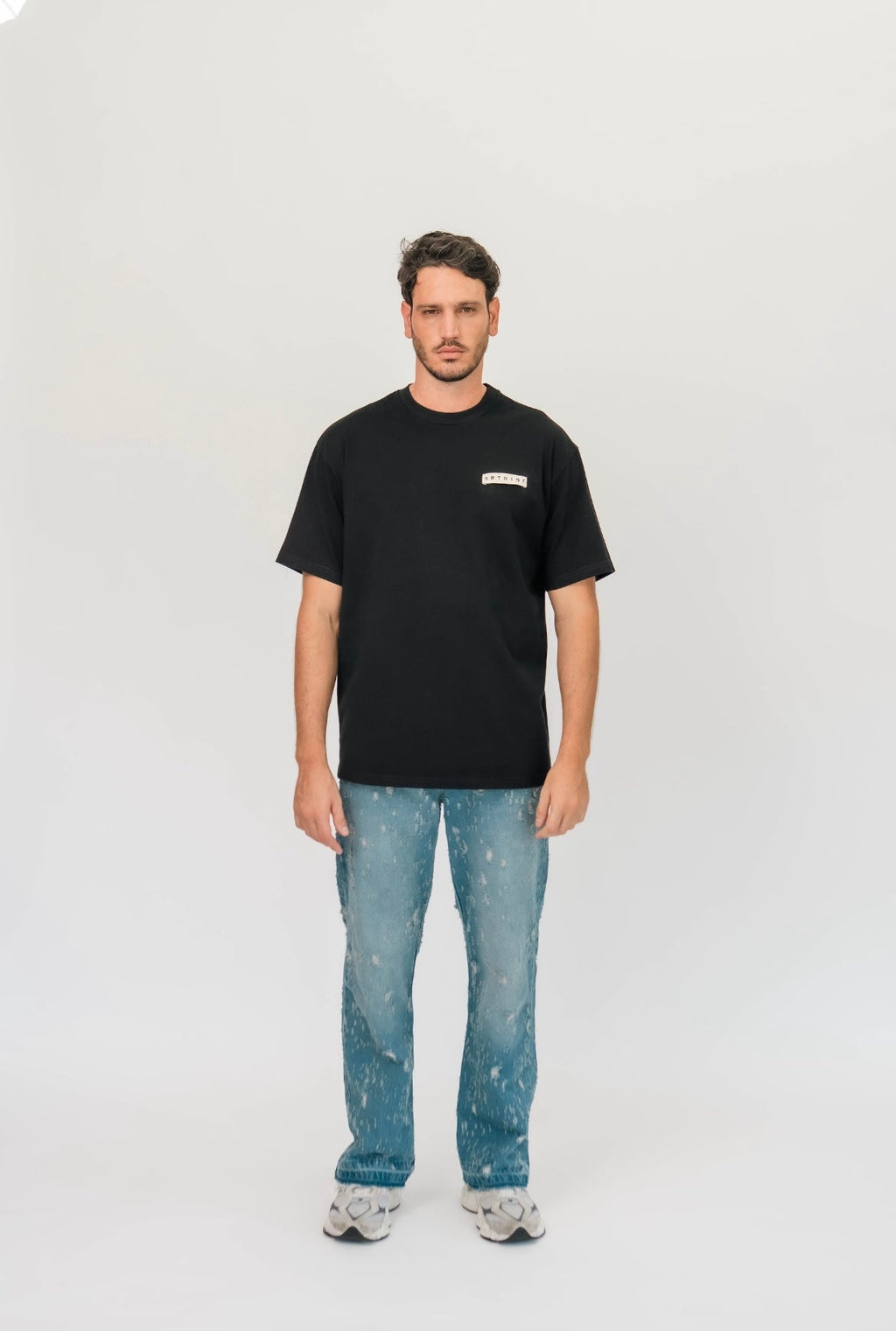 Artdist raw black t-shirt