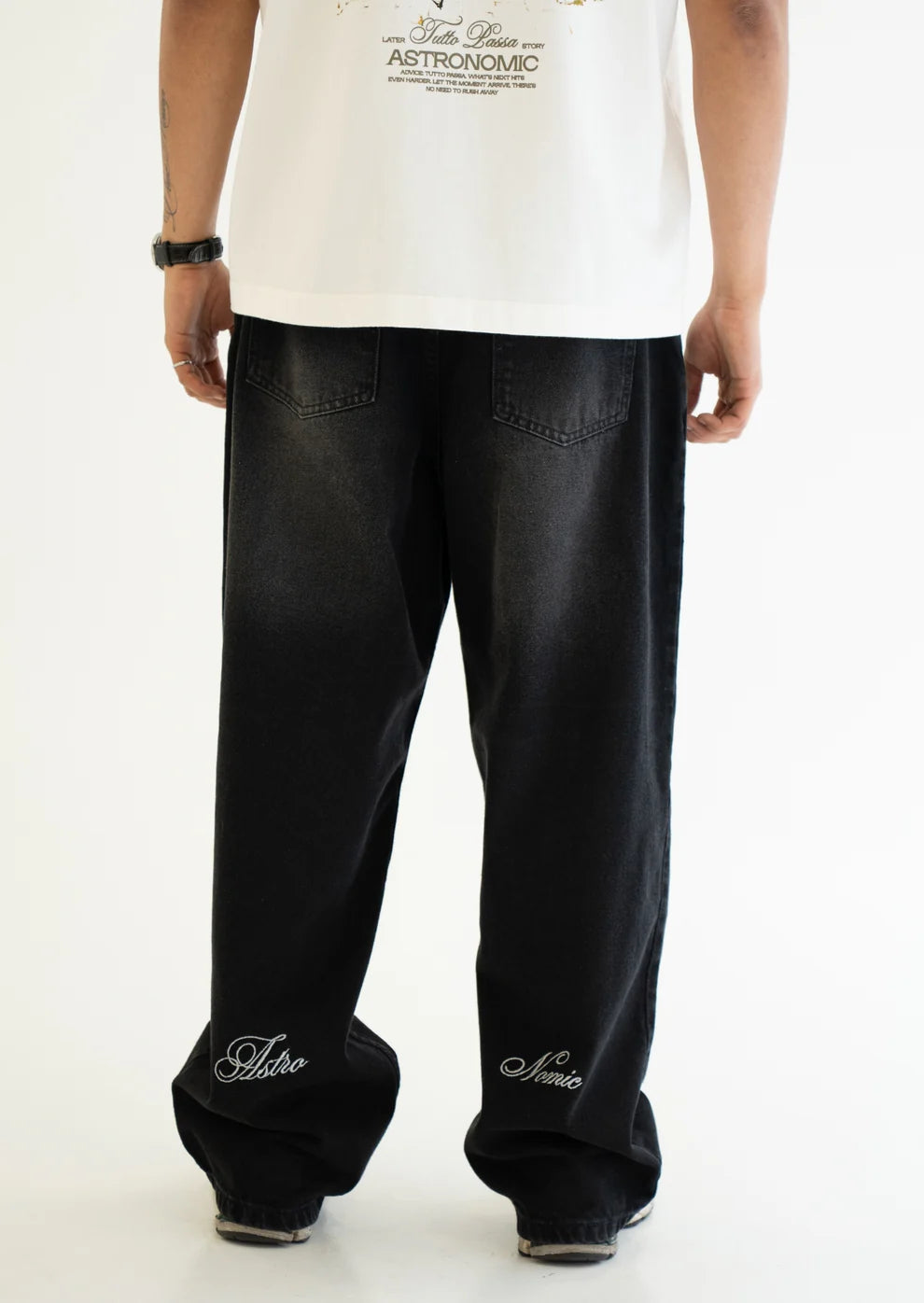 Astronomic Wide fit Jean - Negro Desgastado