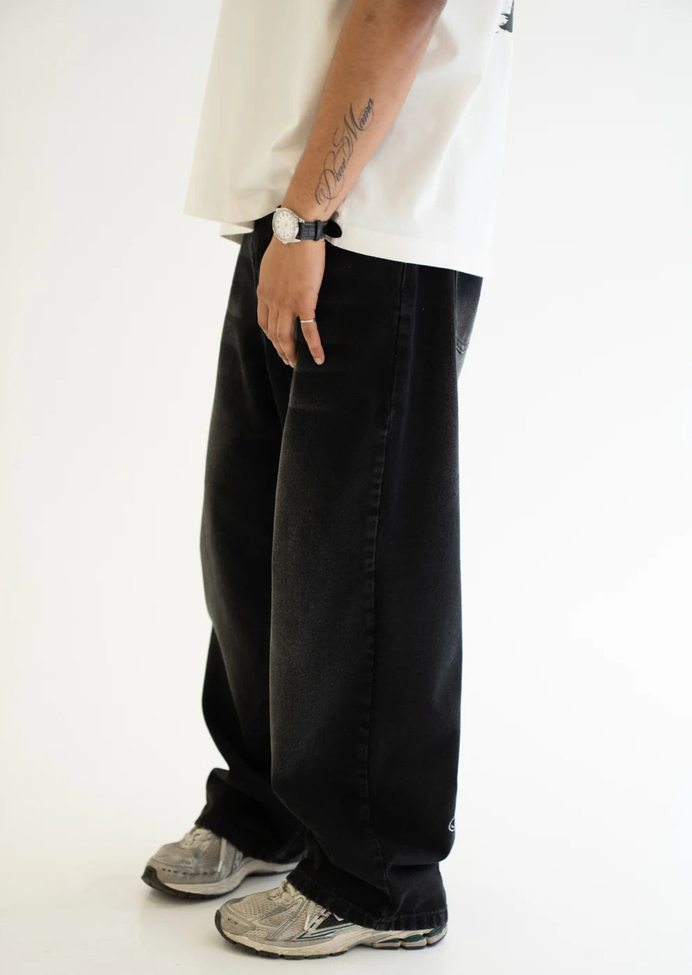 Astronomic Wide fit Jean - Negro Desgastado