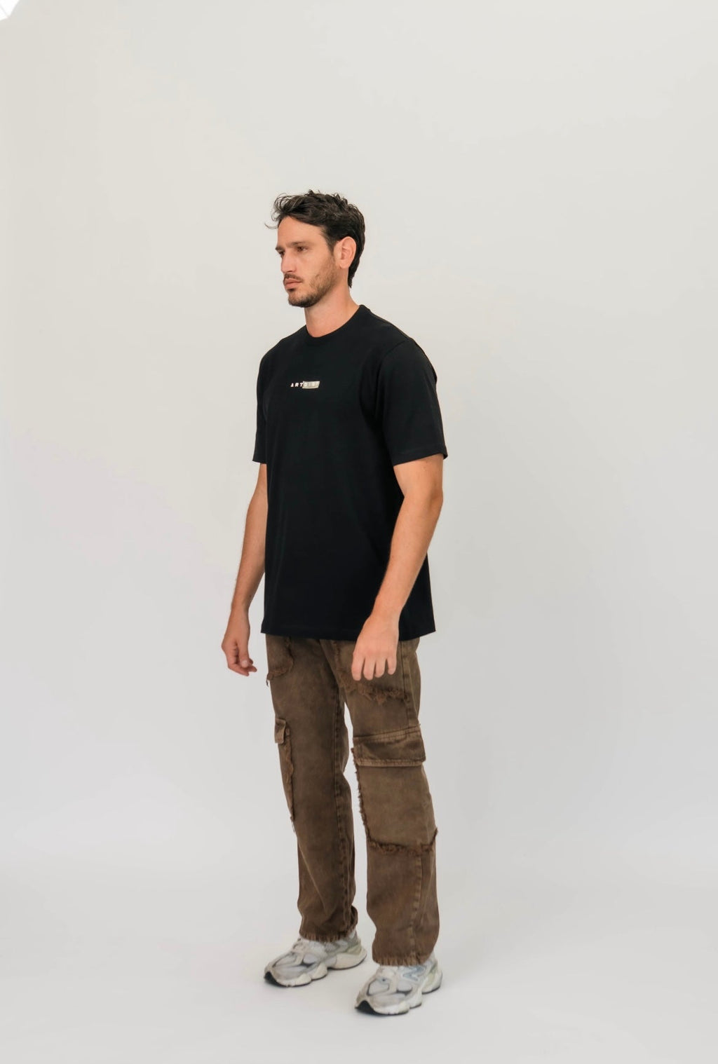 Artdist verse black t-shirt