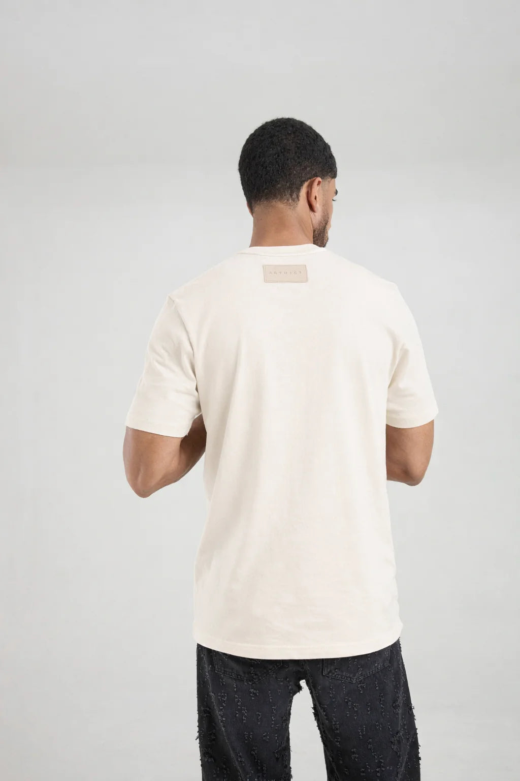 Artdist Essence Ivory Regular Fit T-Shirt
