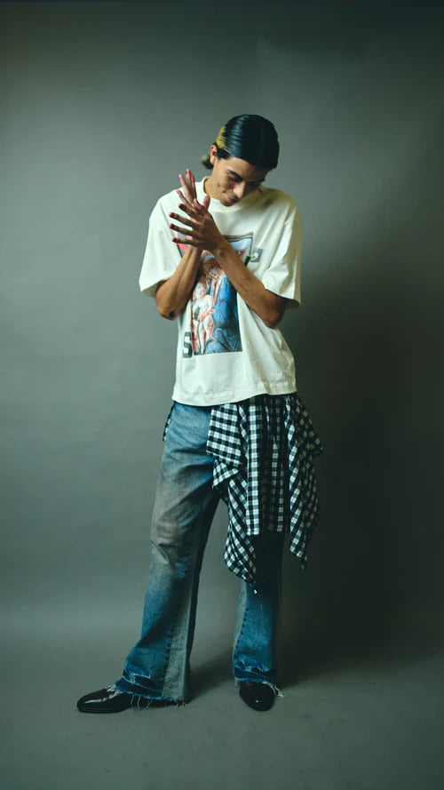 Sinners surrealism creme t-shirt