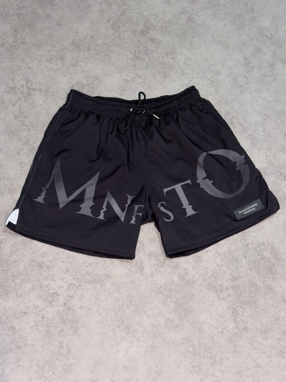 Manifesto Short Medusa