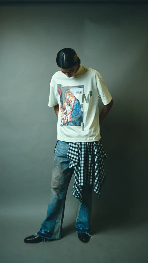 Sinners surrealism creme t-shirt