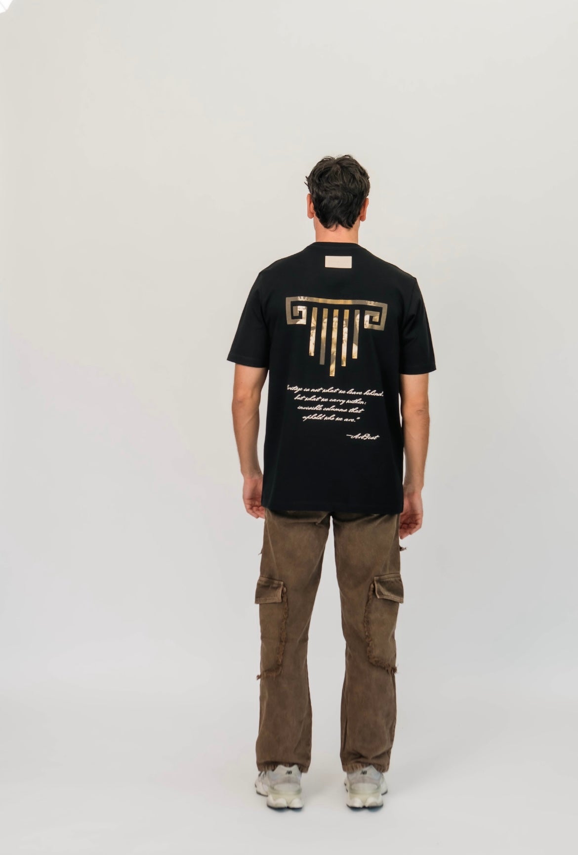 Artdist verse black t-shirt