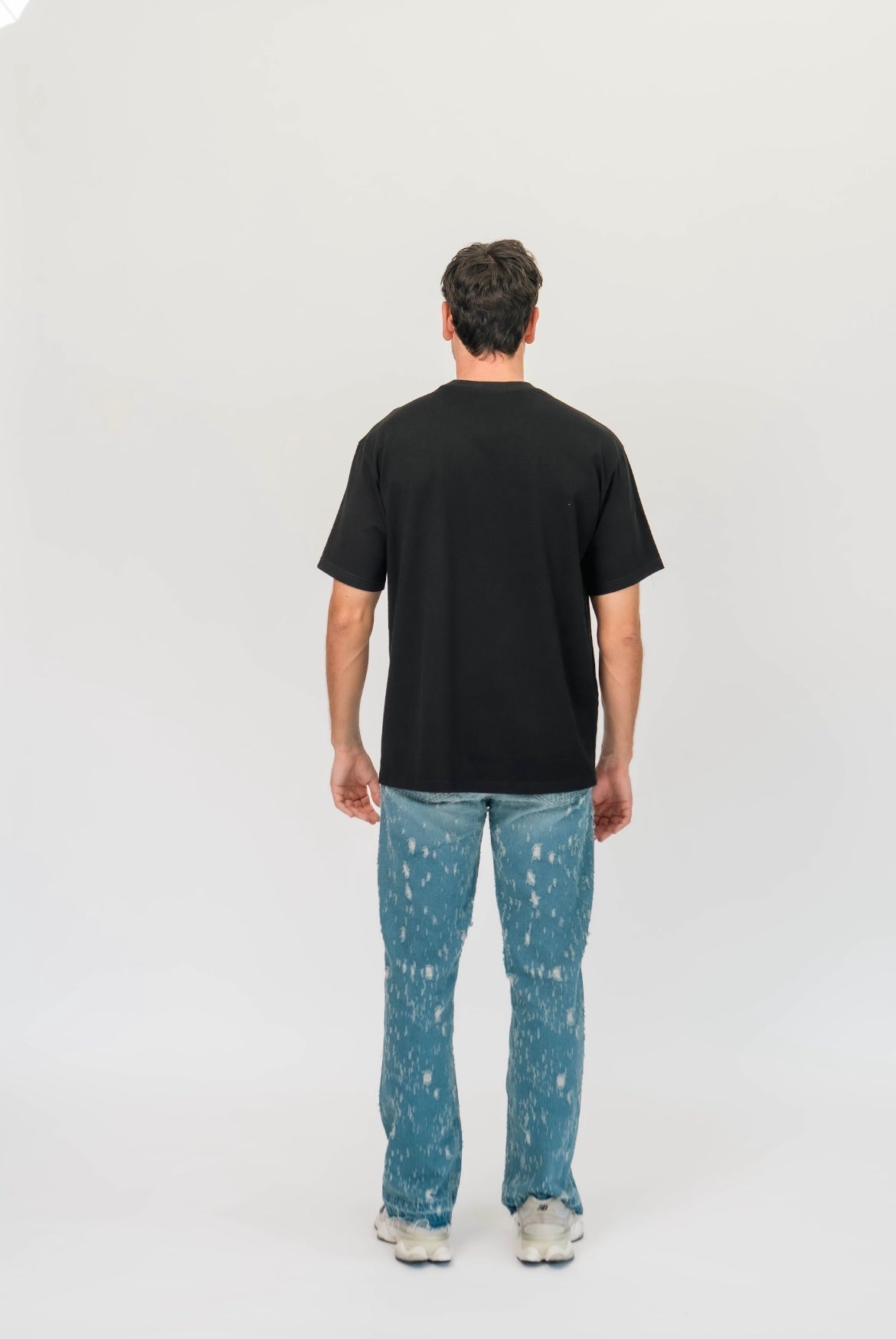 Artdist raw black t-shirt