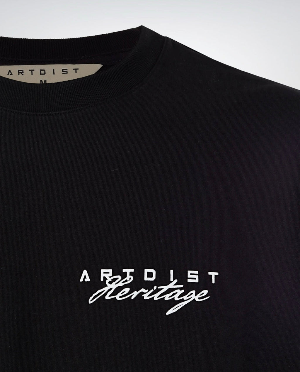 Artdist signature black t-shirt