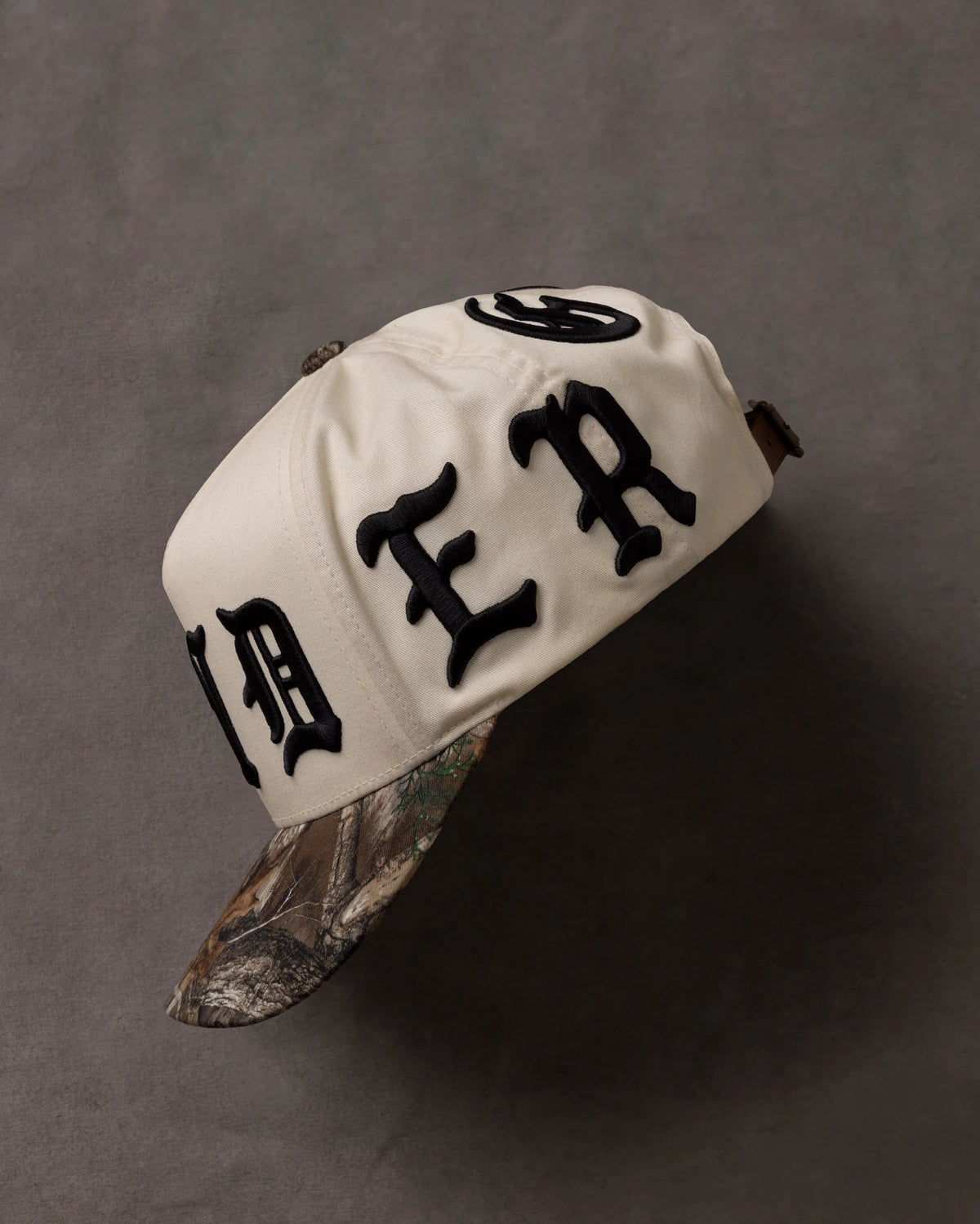 Undergold Basics UND High Crown Cap White / Camo