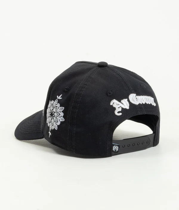 AP CROWN  SANSKRIT BLACK CAP