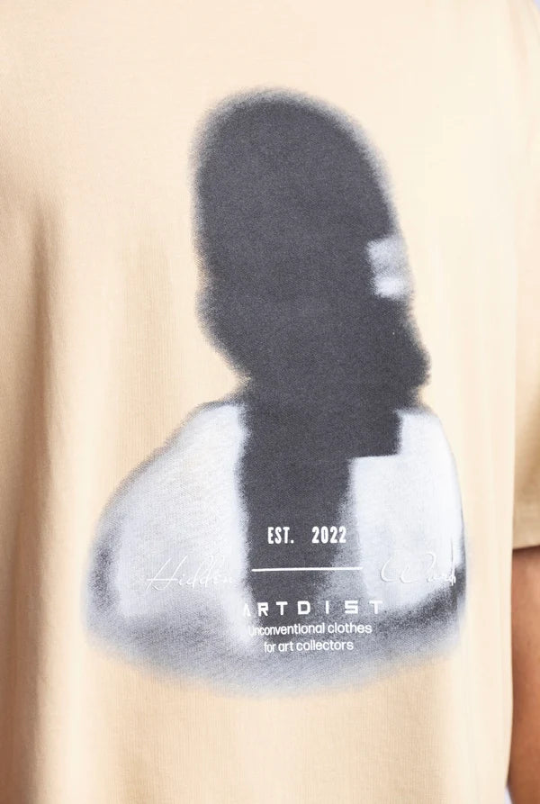 Artdist Blurred Face Light Safari T-Shirt