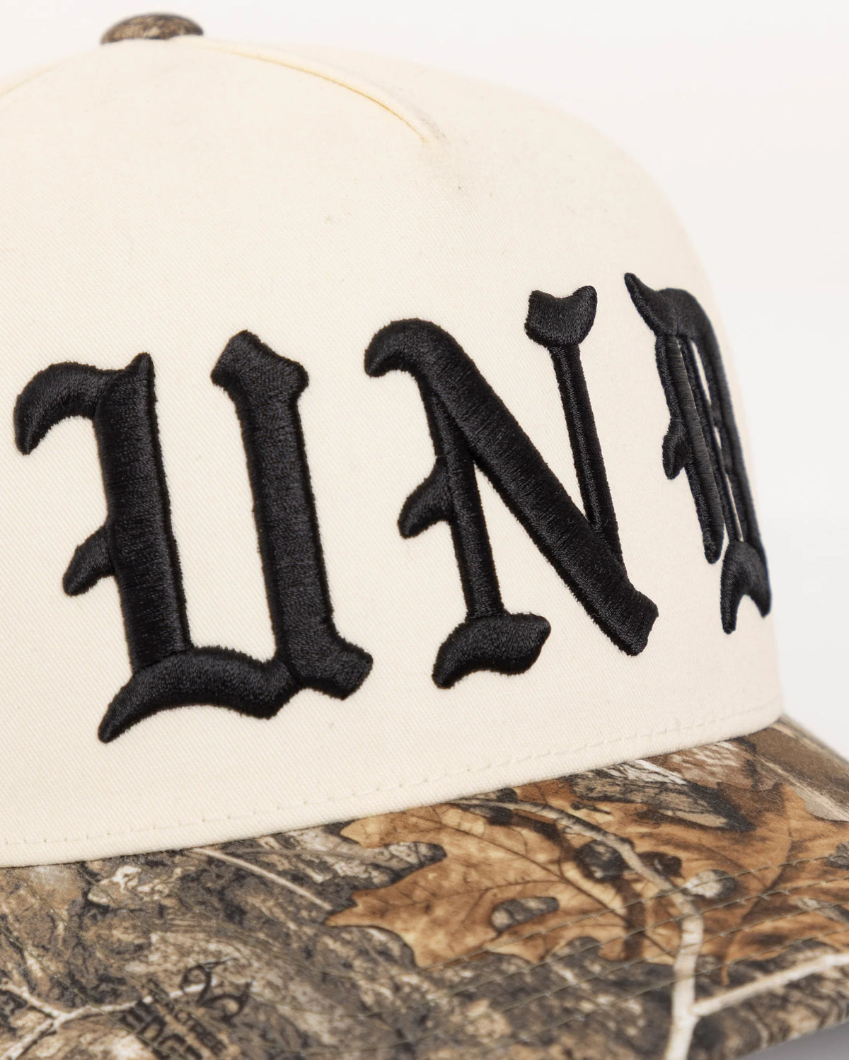 Undergold Basics UND High Crown Cap White / Camo