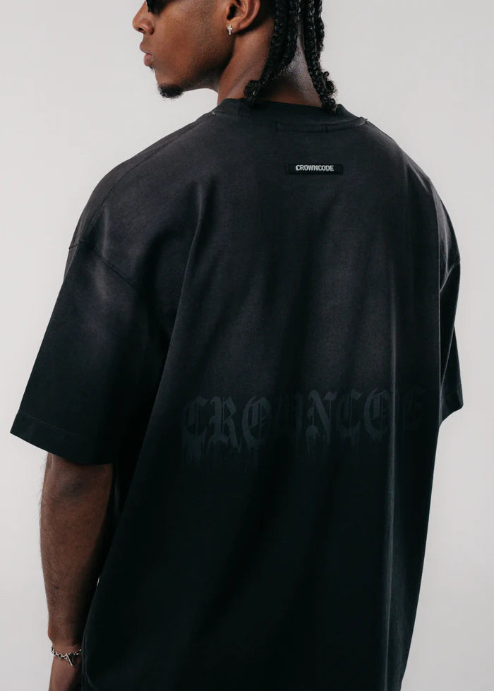 Crowncode camiseta sacred virgin - negro degrade