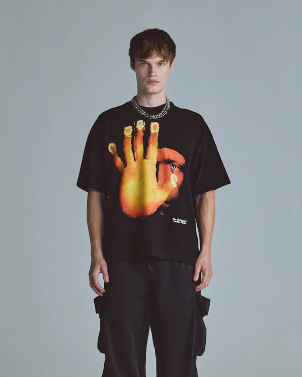 Undergold echoes touch tshirt black