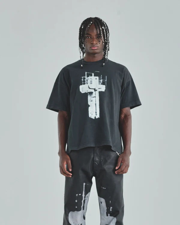 Undergold Act 1 Cross Tshirt Vintage Black