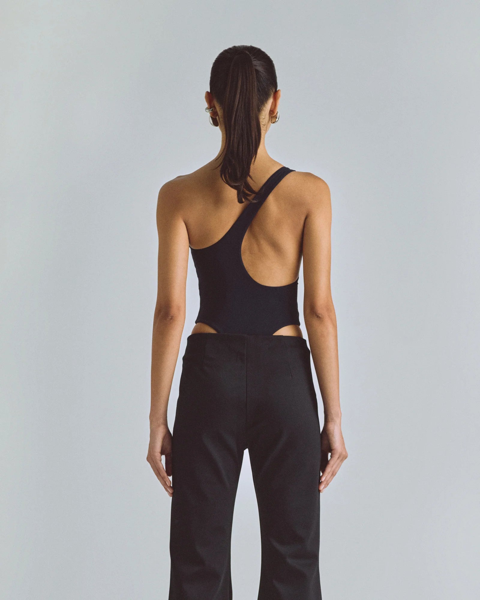 Undergold Basics One Shoulder Body Black