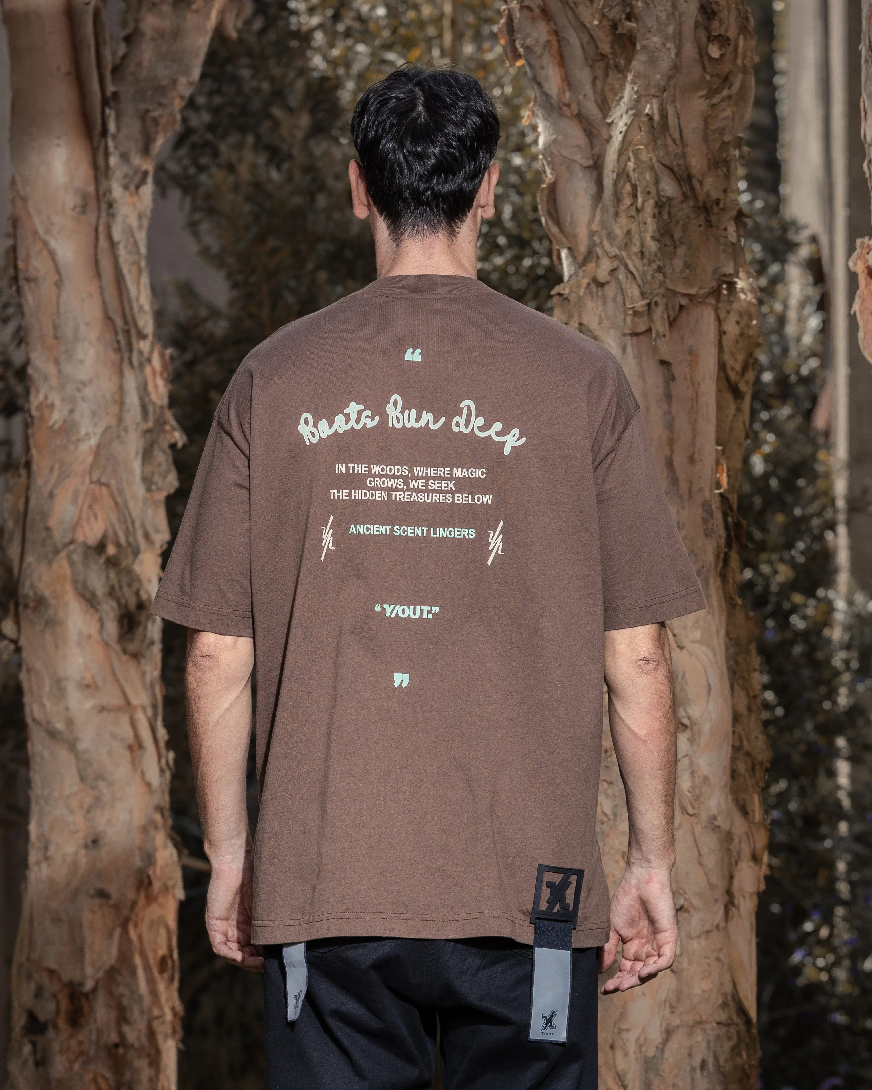 Y/Out scent t-shirt