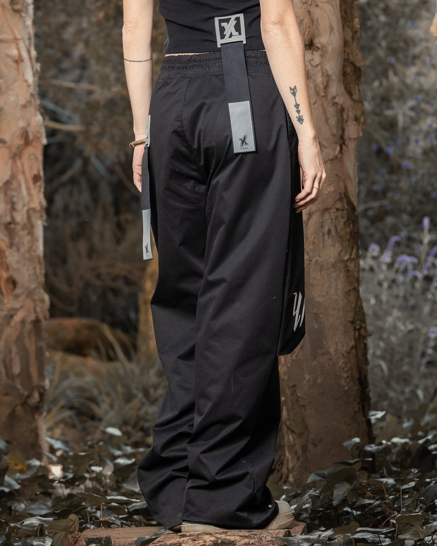 Y/Out black truffle pant