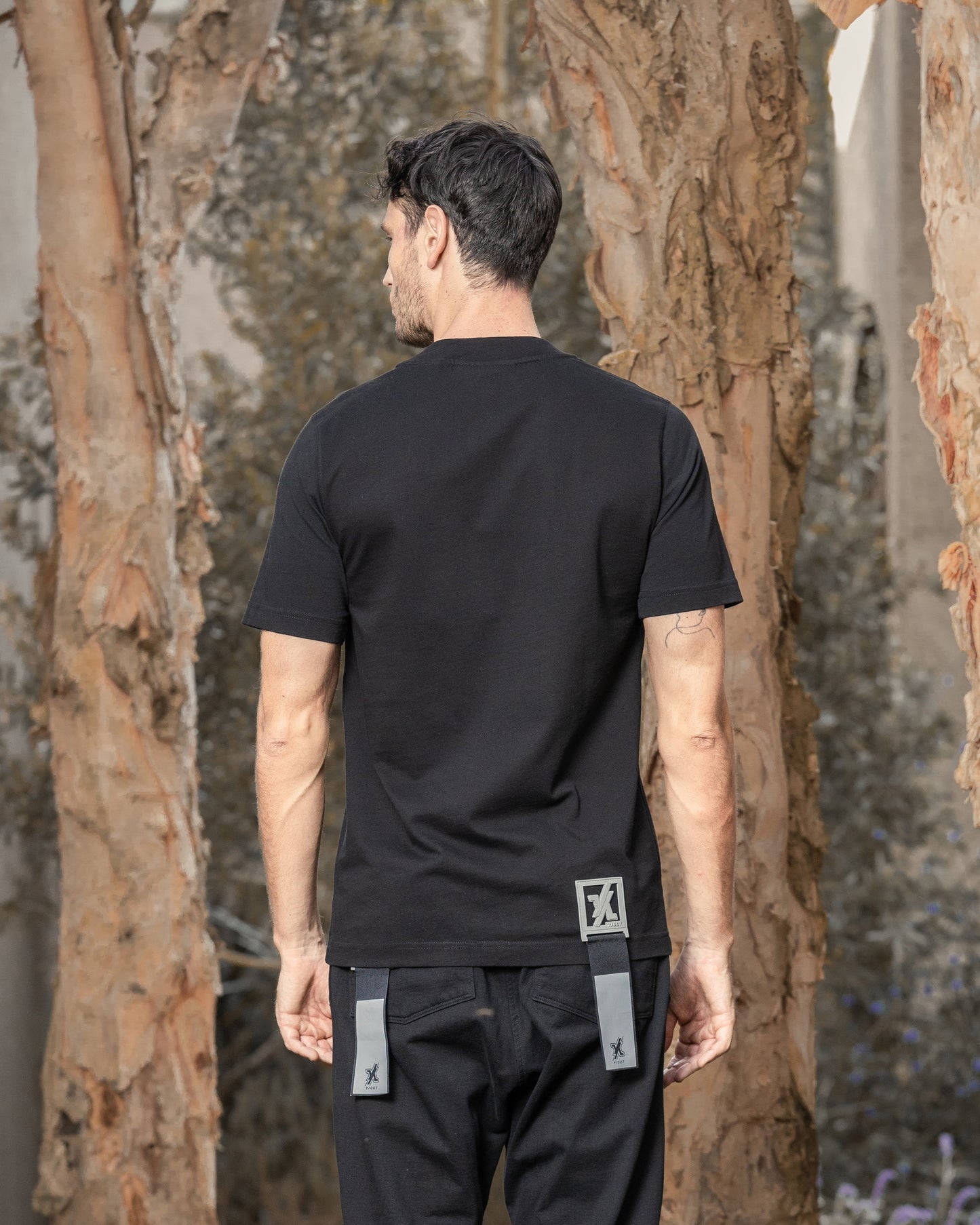Y/Out borchi slim t-shirt