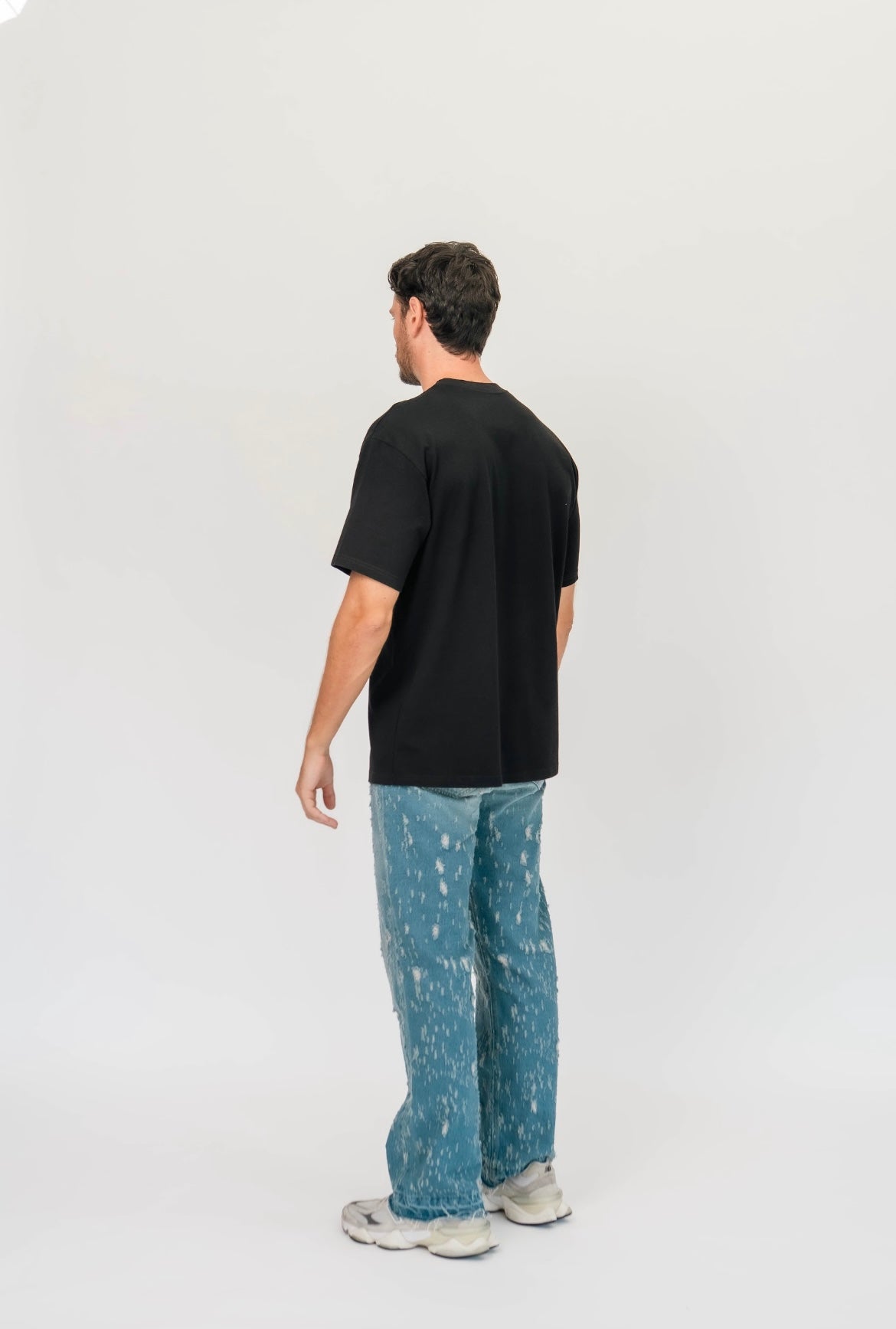 Artdist raw black t-shirt