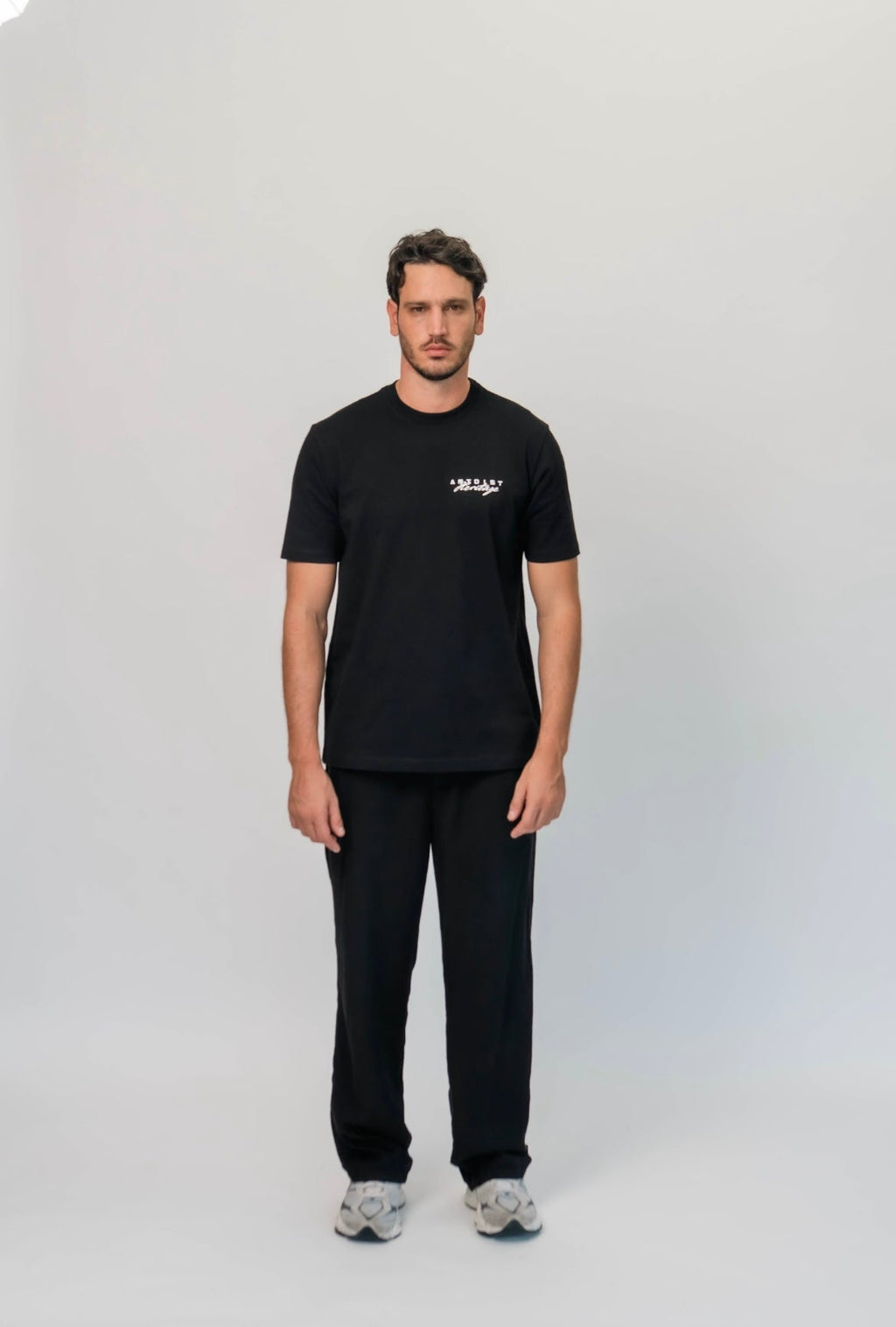 Artdist signature black t-shirt