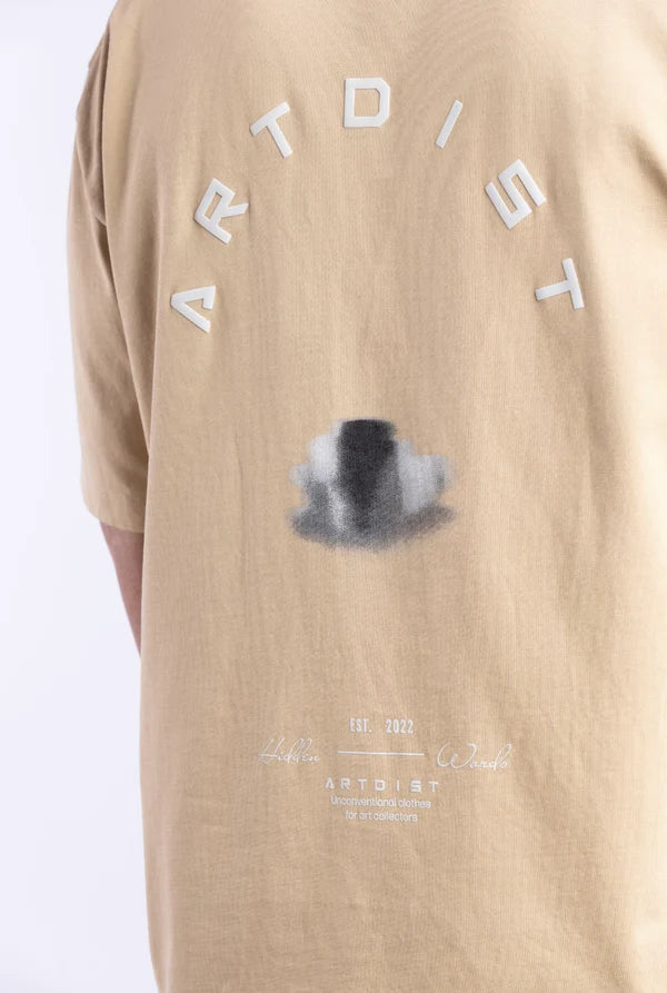 Artdist Blurred Face Light Safari T-Shirt