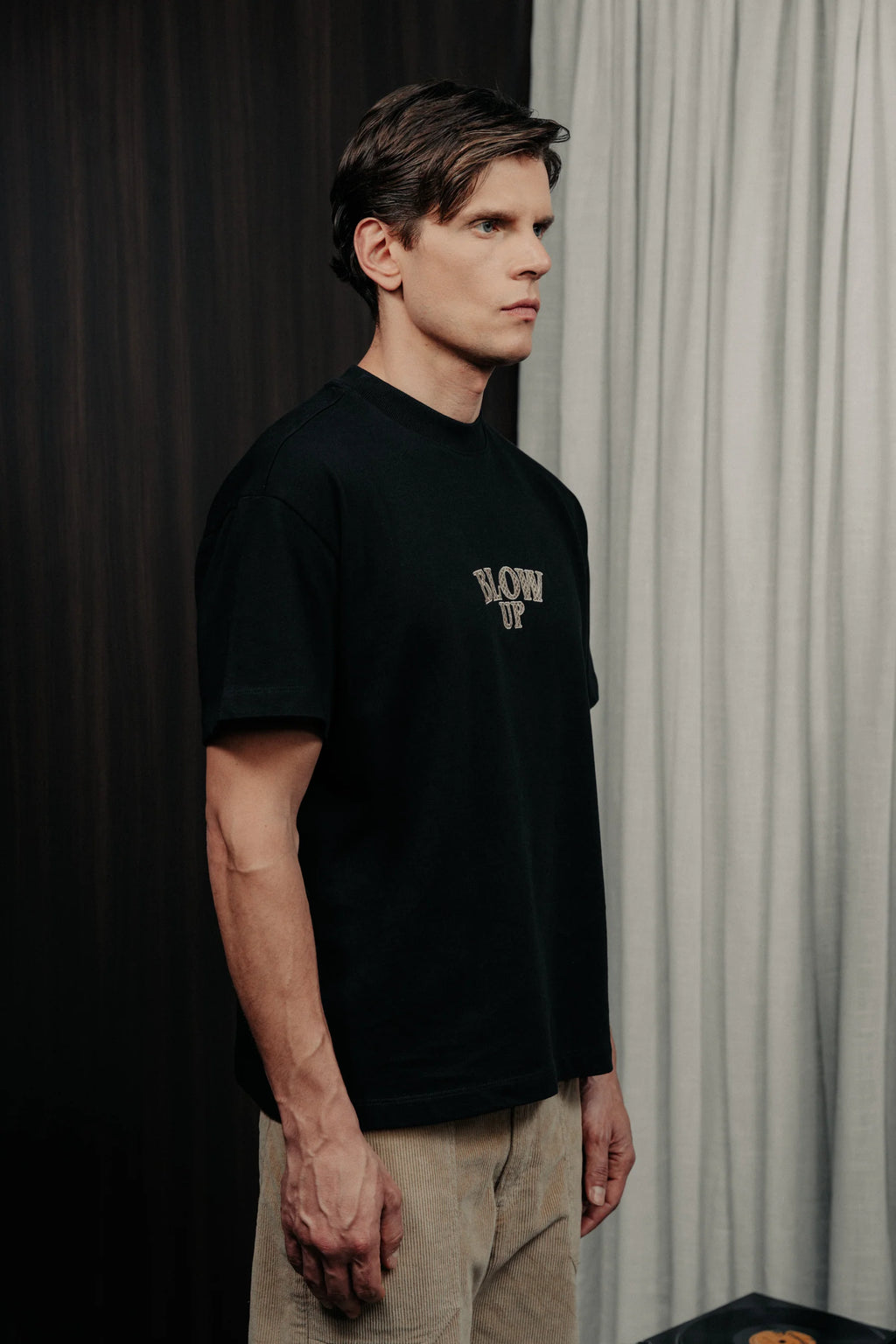 Blow up Loose fit black t-shirt in cotton CLF3-1101