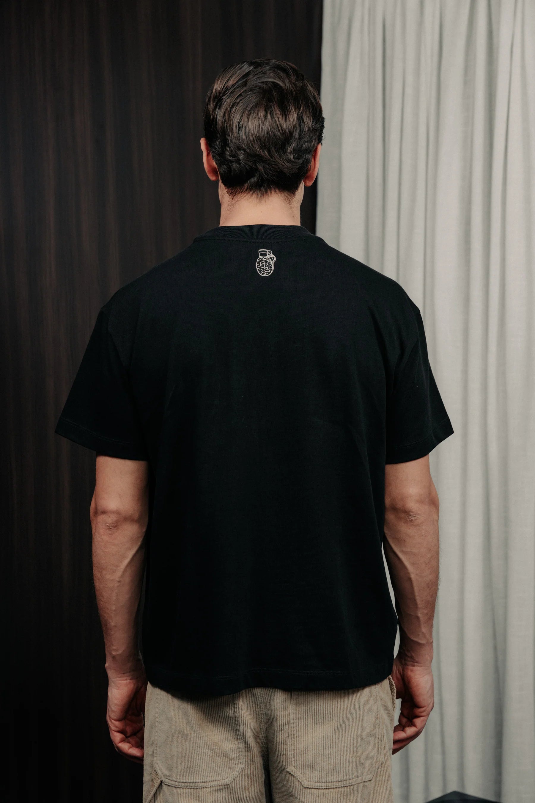 Blow up Loose fit black t-shirt in cotton CLF3-1101