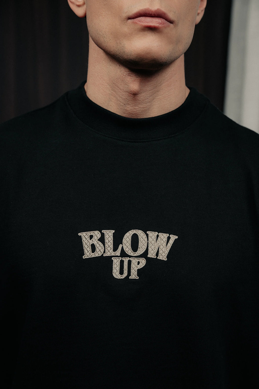 Blow up Loose fit black t-shirt in cotton CLF3-1101