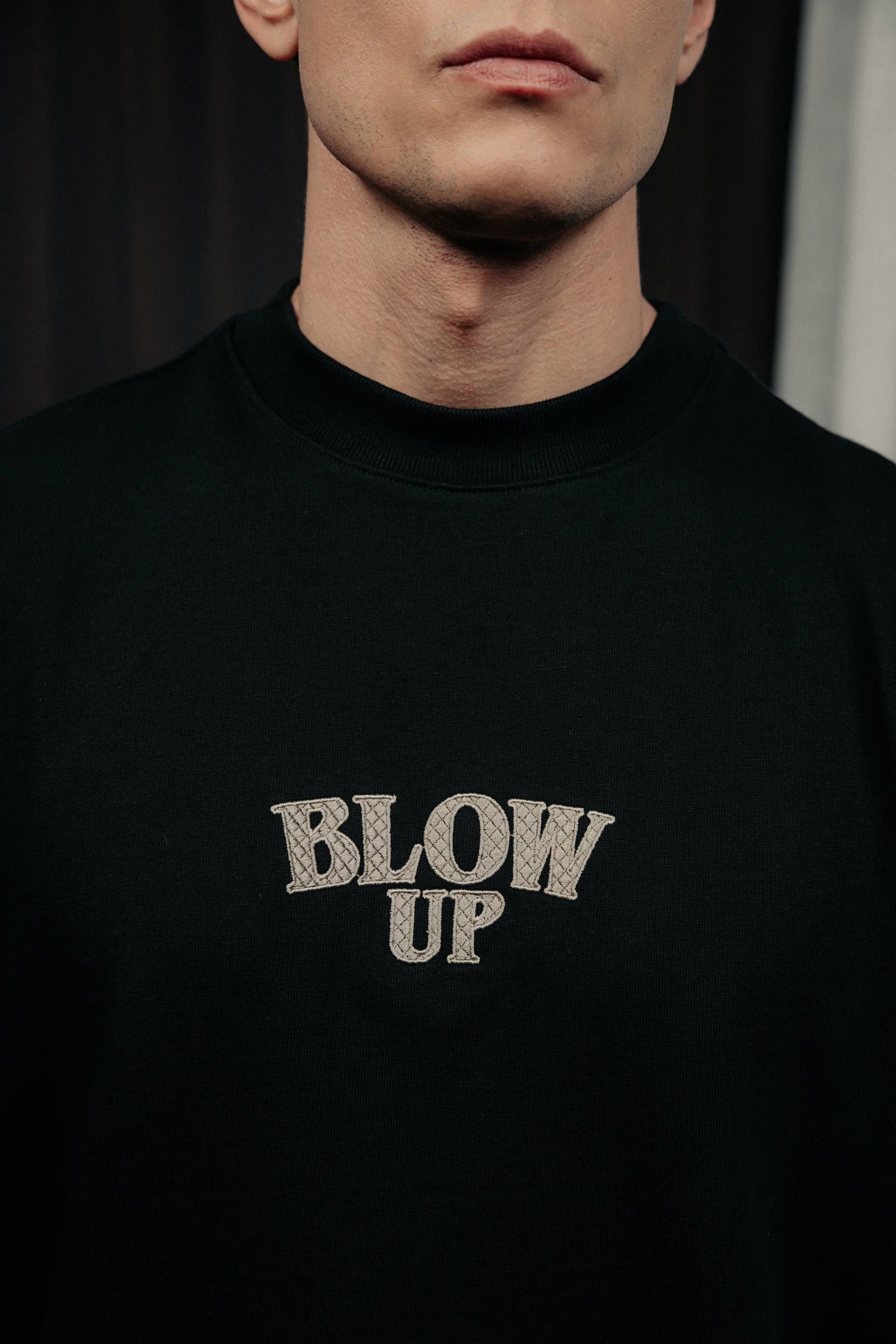 Blow up Loose fit black t-shirt in cotton CLF3-1101