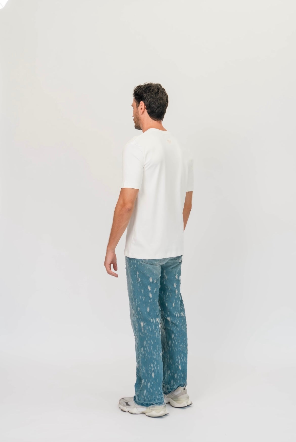 Artdist raw ivory t-shirt