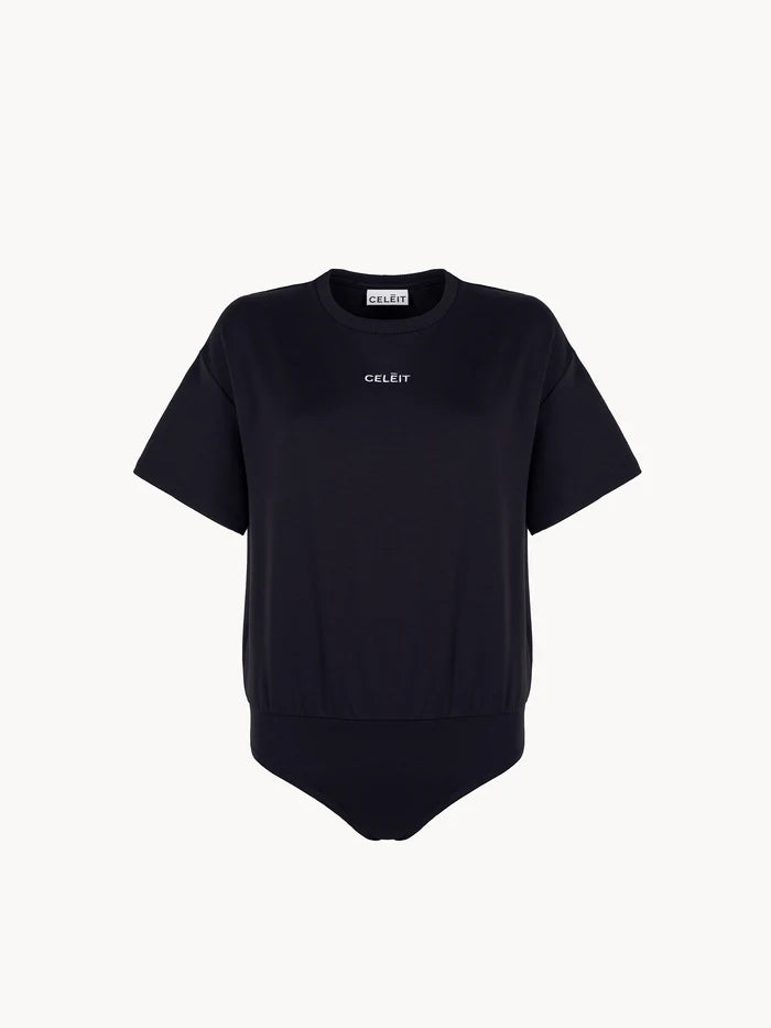 Celēit Stay-In Tee Black