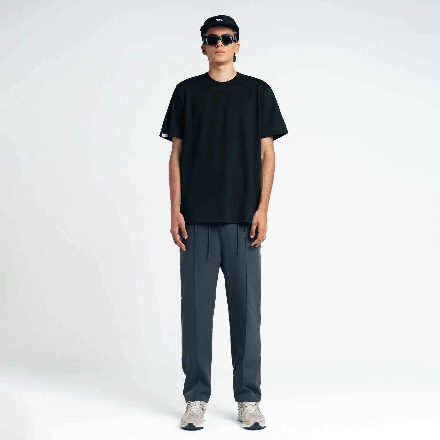 True camiseta clásica logo negro - negra