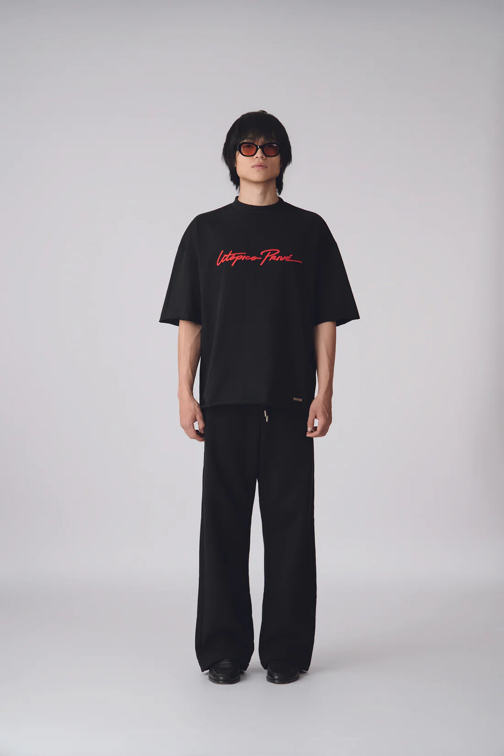 Utópico camiseta negra - relaxed fit