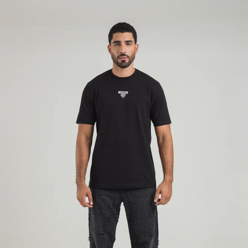 Artdist Essence Black Regular Fit T-Shirt