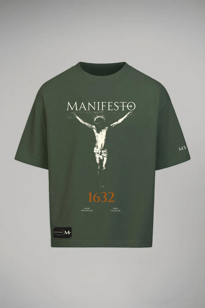 Manifesto camiseta oversize cristo crucificado