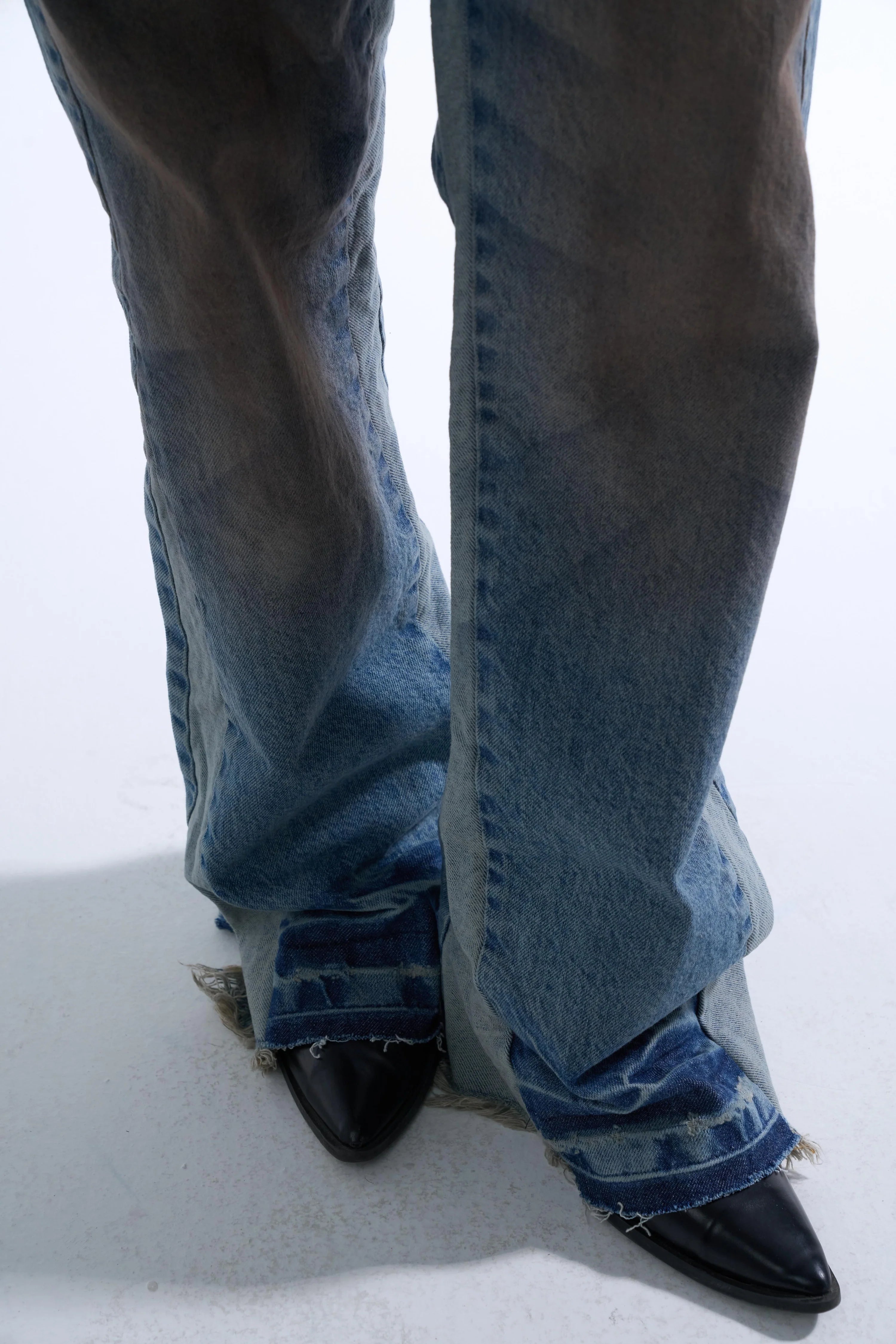Sinners dirty flared jeans