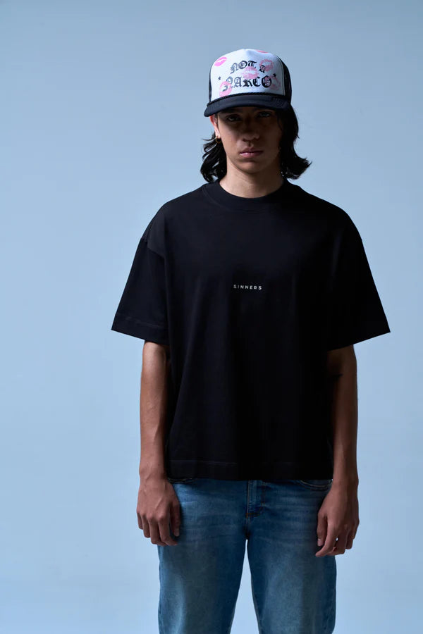 Sinners center logo black t-shirt