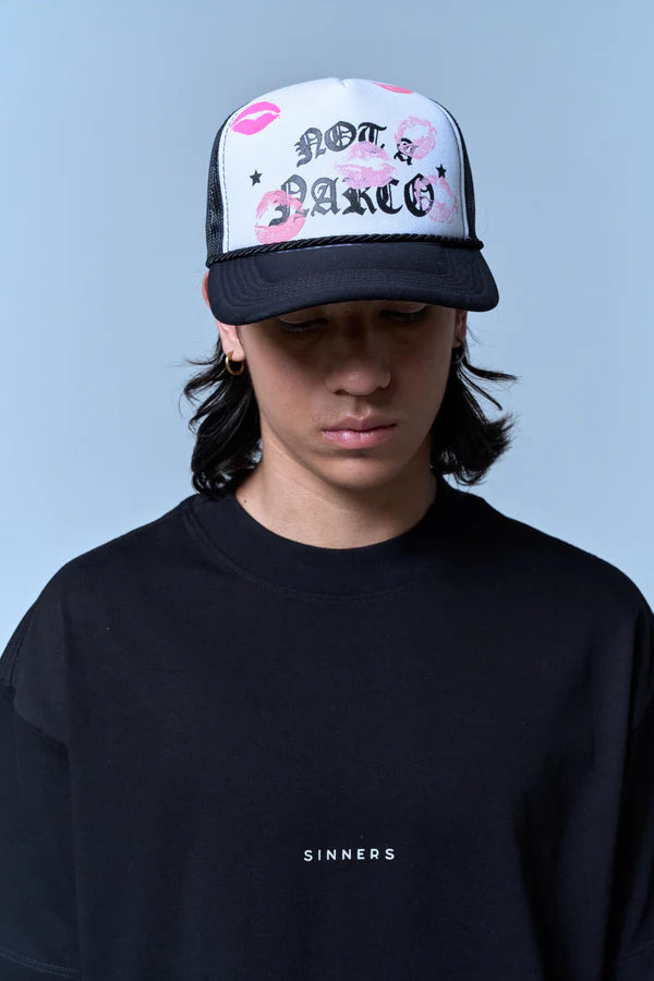 Sinners center logo black t-shirt