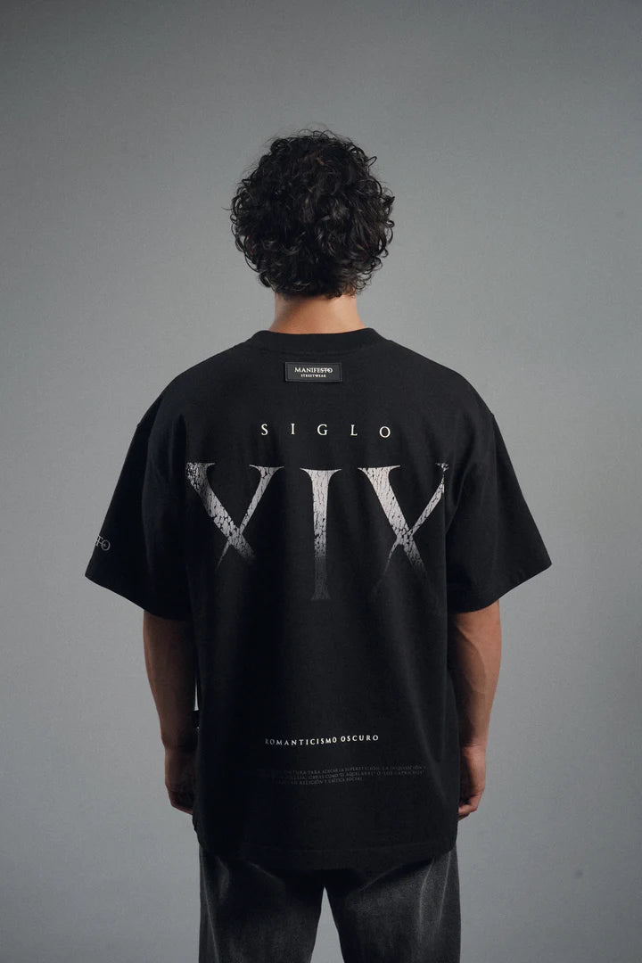 Manifesto camiseta oversize romanticismo negra